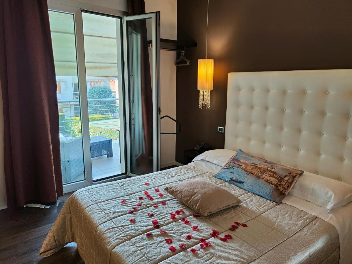 Hotel In - Lounge Room Cazzago (Pianiga) Exterior foto