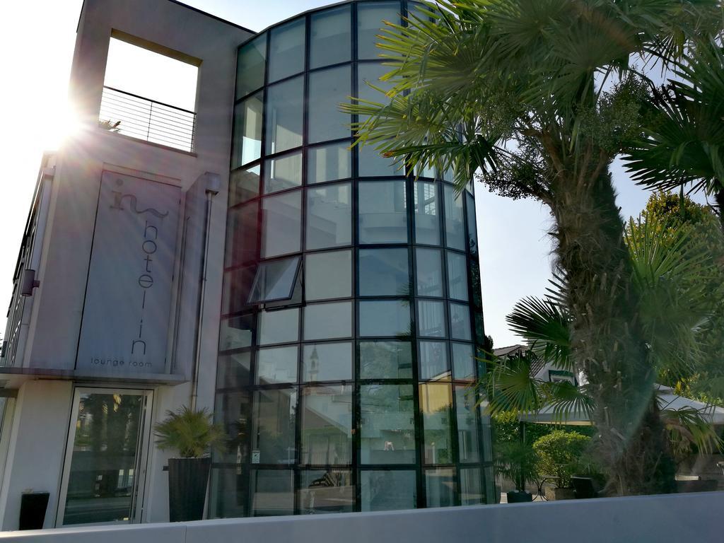 Hotel In - Lounge Room Cazzago (Pianiga) Exterior foto