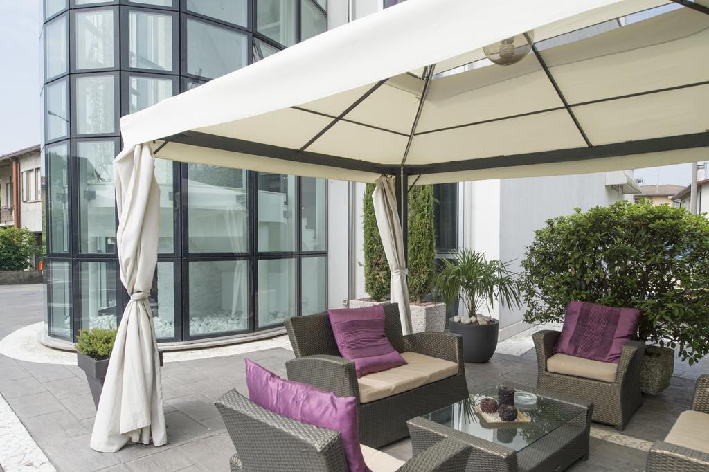 Hotel In - Lounge Room Cazzago (Pianiga) Exterior foto